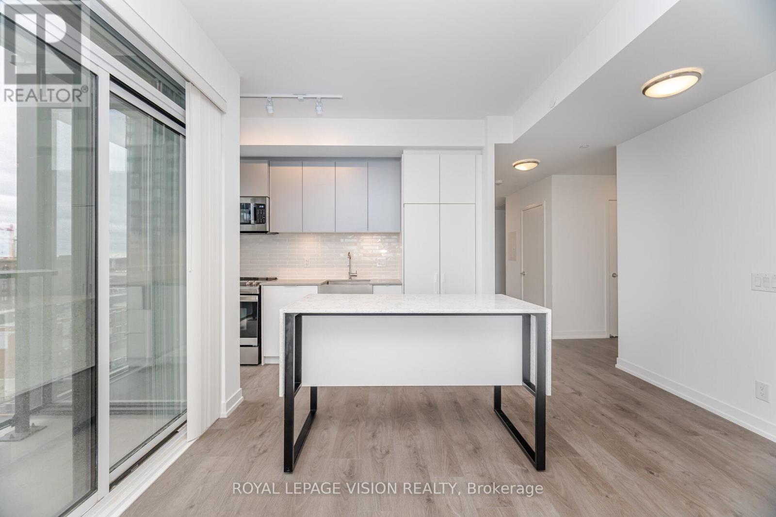 803 - 270 Dufferin Street, Toronto, Ontario  M6K 0H8 - Photo 11 - W12494208