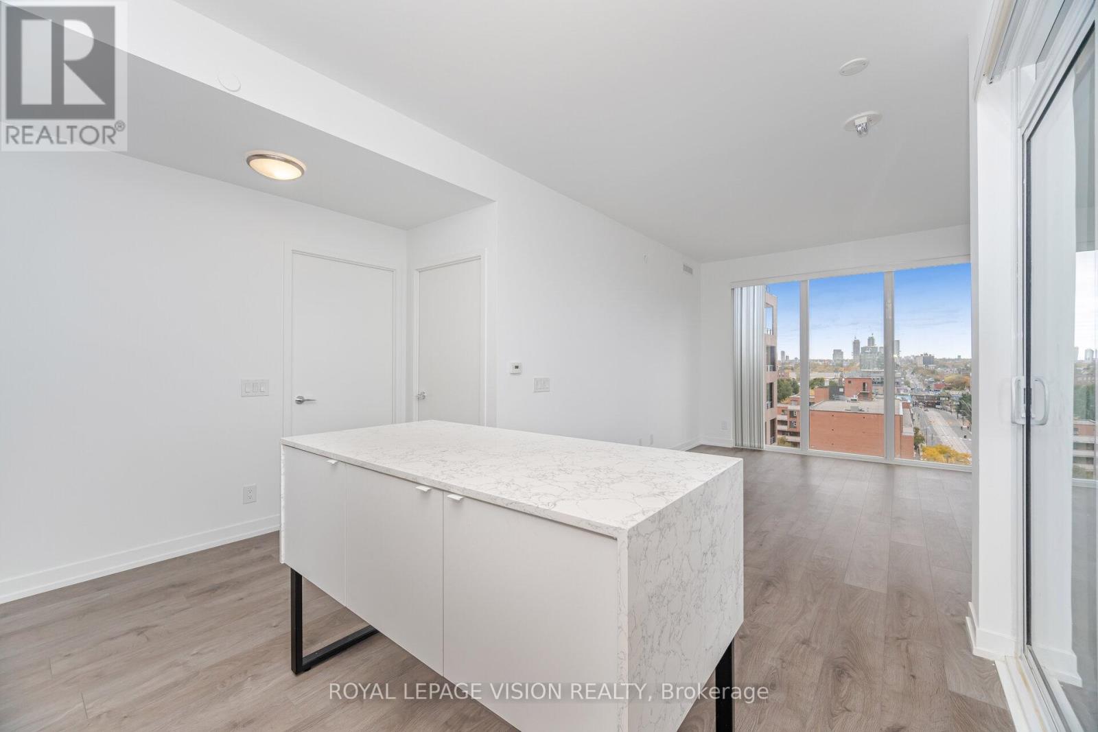 803 - 270 Dufferin Street, Toronto, Ontario  M6K 0H8 - Photo 13 - W12494208