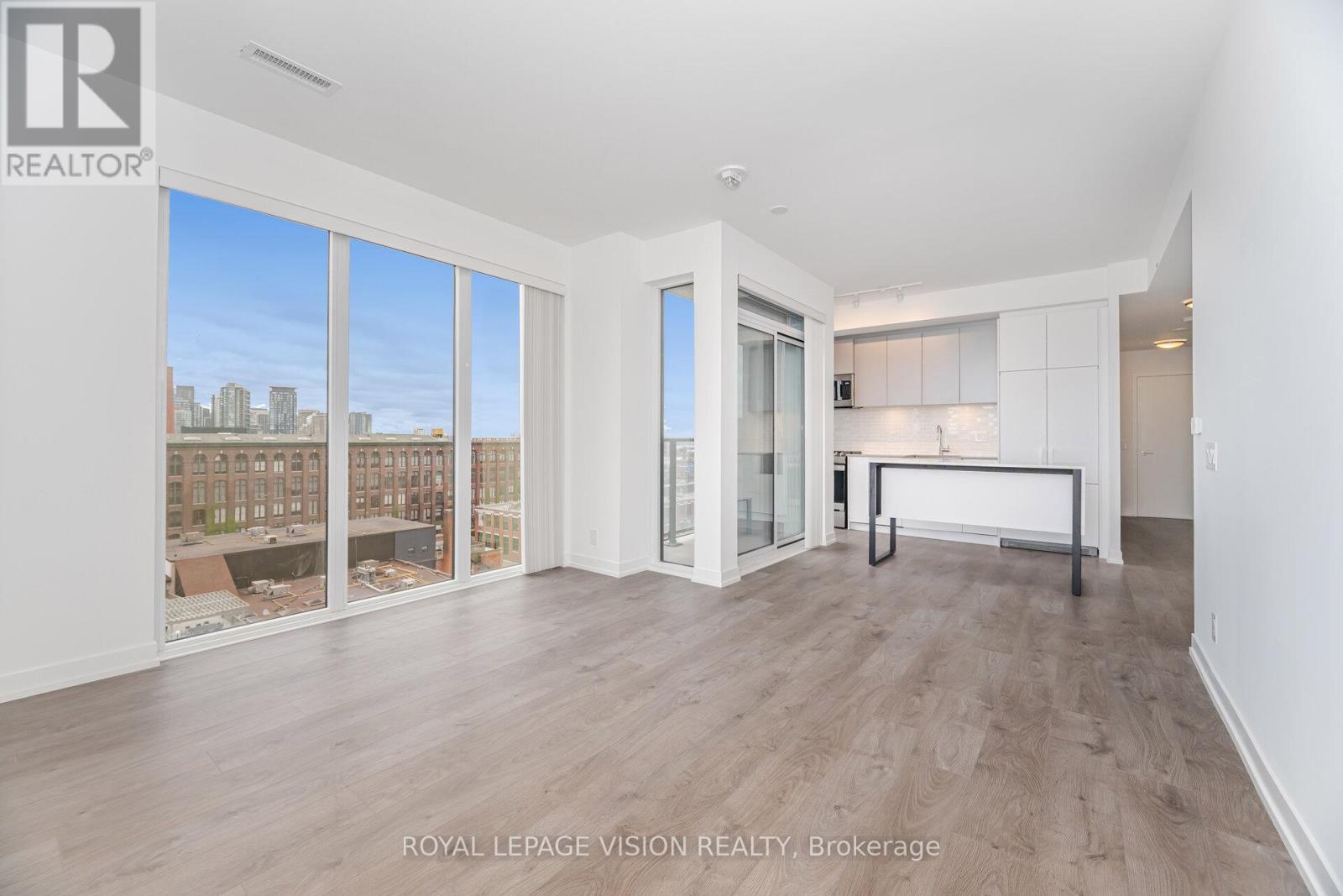 803 - 270 Dufferin Street, Toronto, Ontario  M6K 0H8 - Photo 15 - W12494208