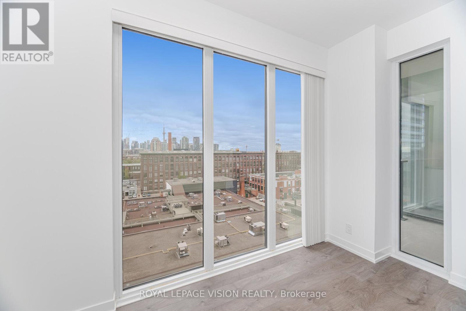 803 - 270 Dufferin Street, Toronto, Ontario  M6K 0H8 - Photo 16 - W12494208