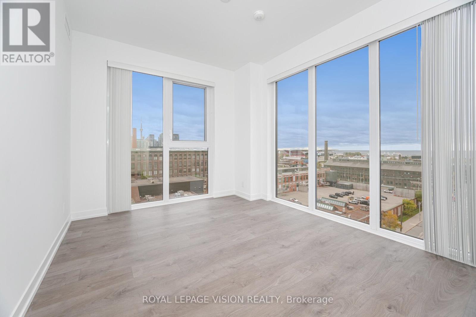 803 - 270 Dufferin Street, Toronto, Ontario  M6K 0H8 - Photo 21 - W12494208