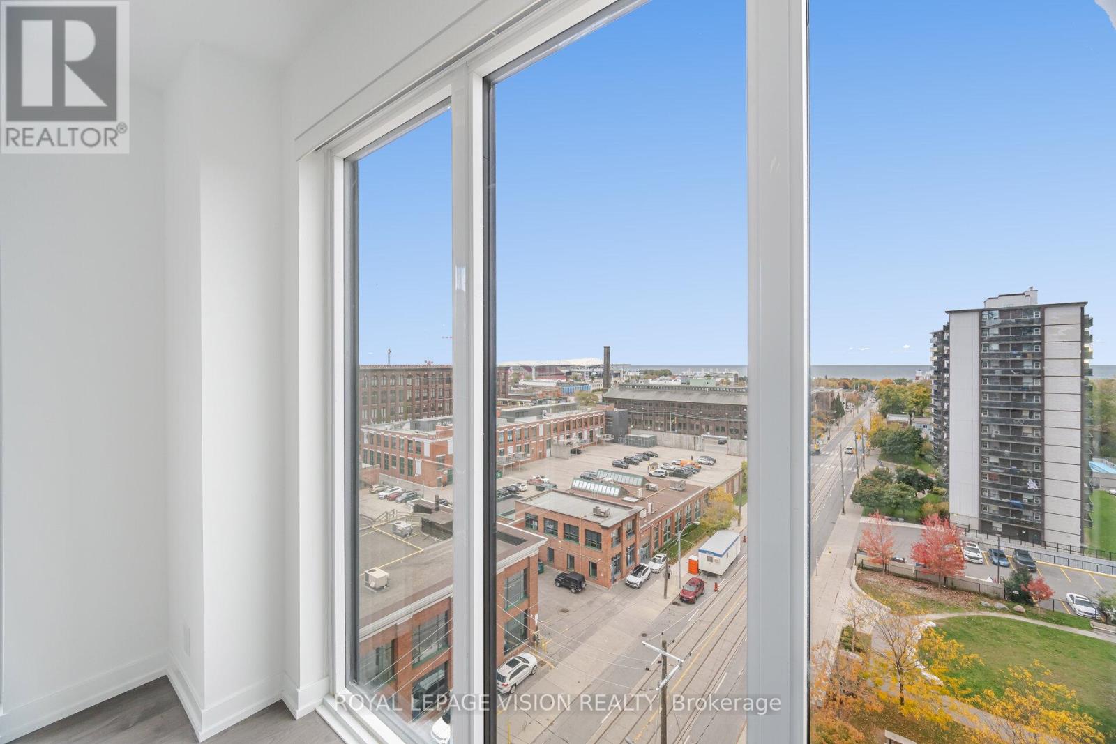 803 - 270 Dufferin Street, Toronto, Ontario  M6K 0H8 - Photo 22 - W12494208