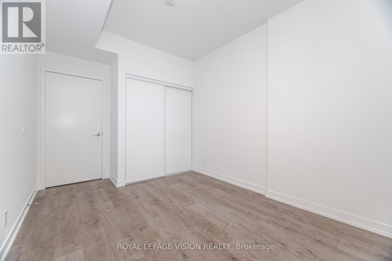 803 - 270 Dufferin Street, Toronto, Ontario  M6K 0H8 - Photo 31 - W12494208