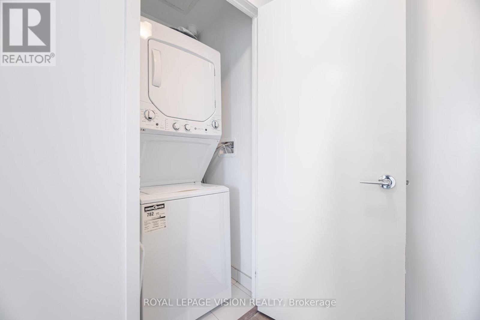 803 - 270 Dufferin Street, Toronto, Ontario  M6K 0H8 - Photo 33 - W12494208