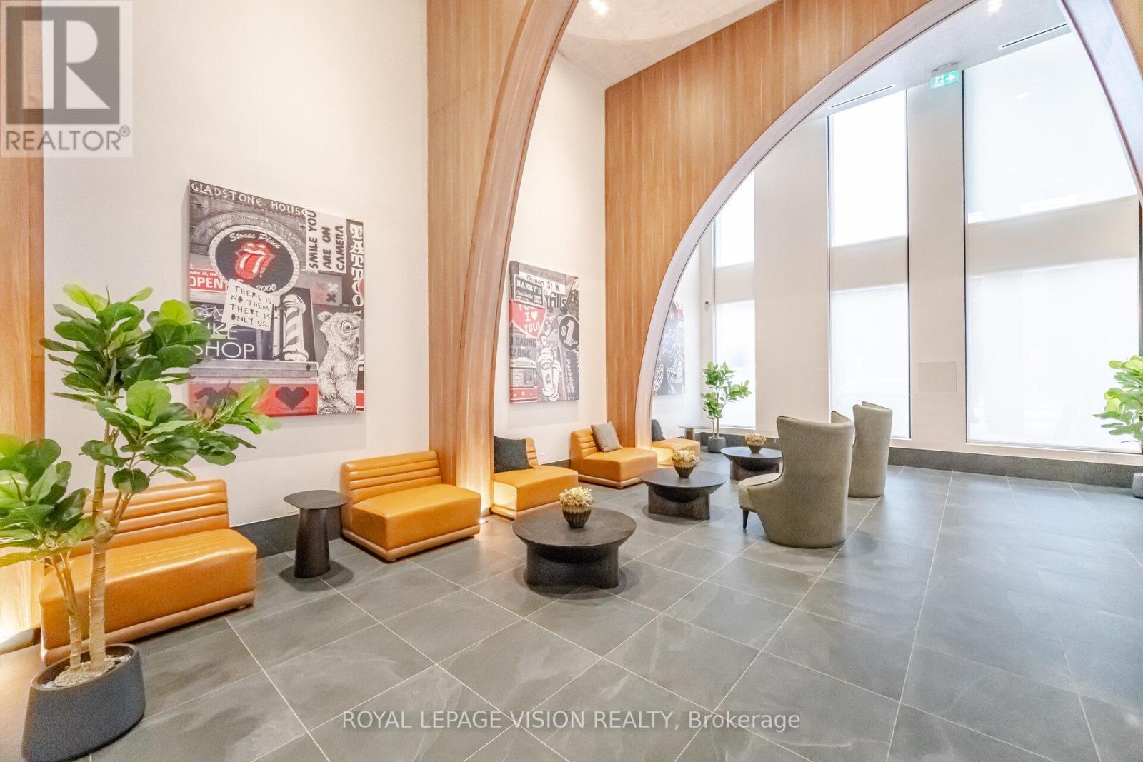 803 - 270 Dufferin Street, Toronto, Ontario  M6K 0H8 - Photo 5 - W12494208