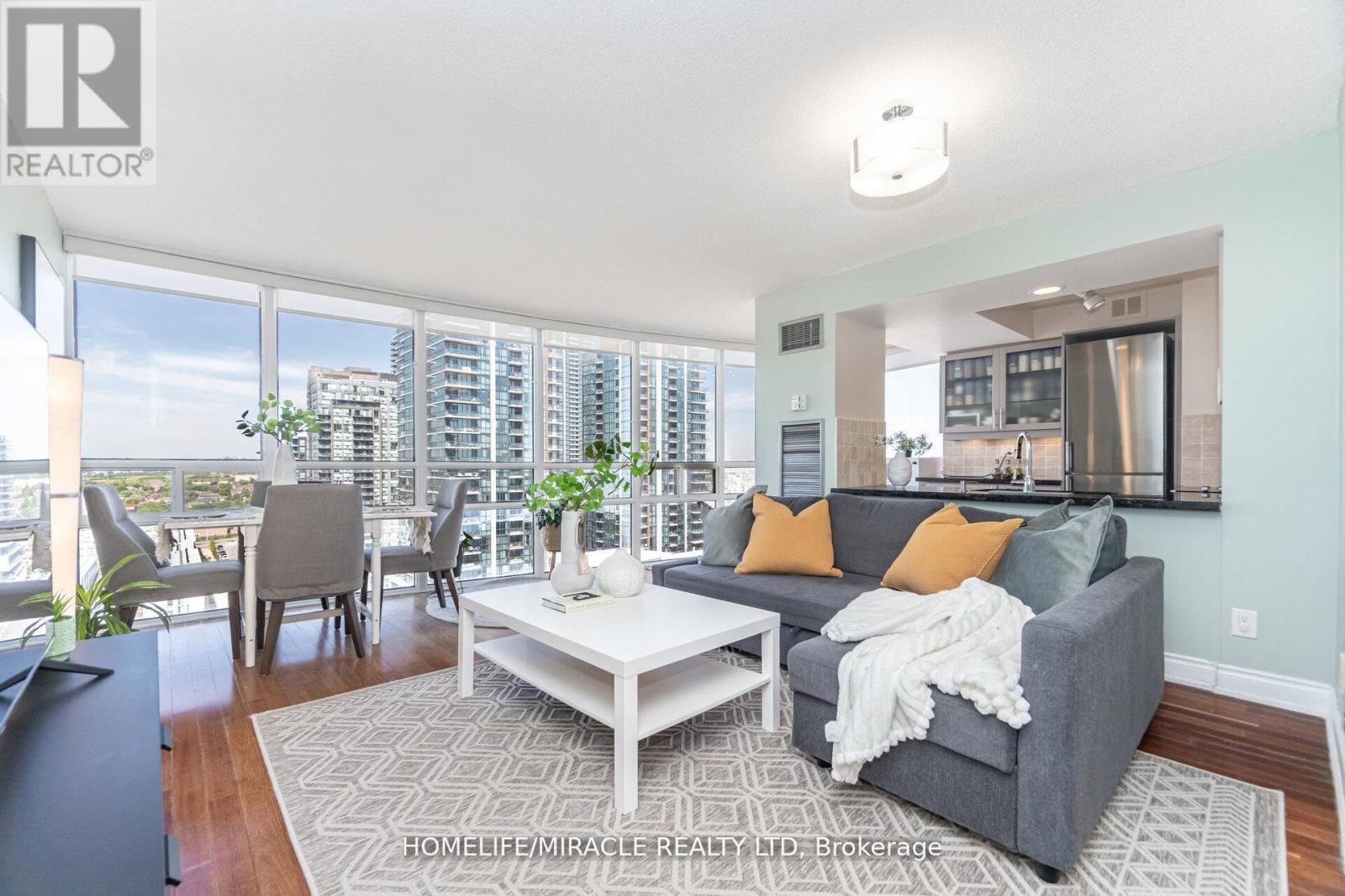 50 Eglinton Ave W, Mississauga, Ontario  L5R 3P5 - Photo 11 - W12494210