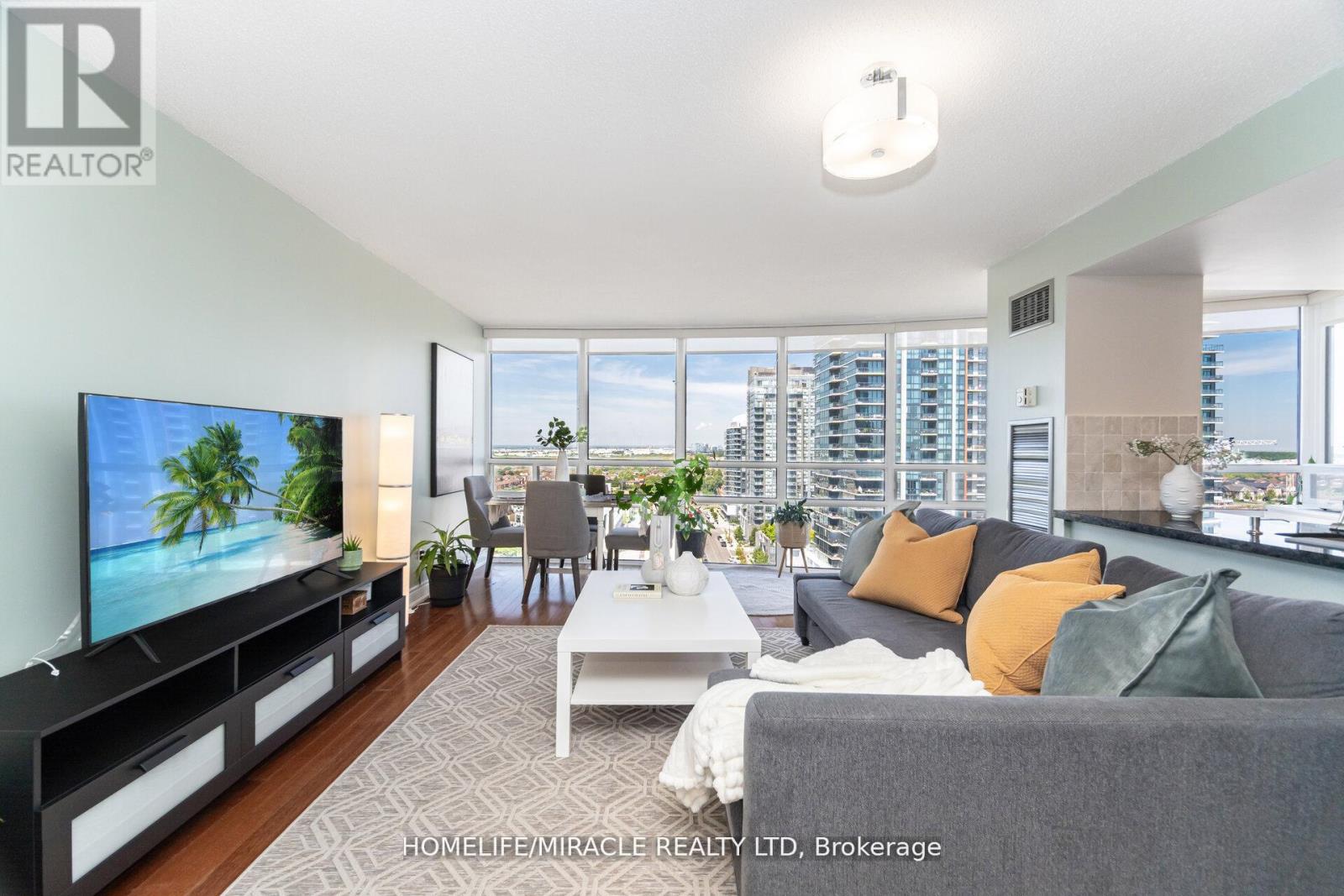 50 Eglinton Ave W, Mississauga, Ontario  L5R 3P5 - Photo 12 - W12494210