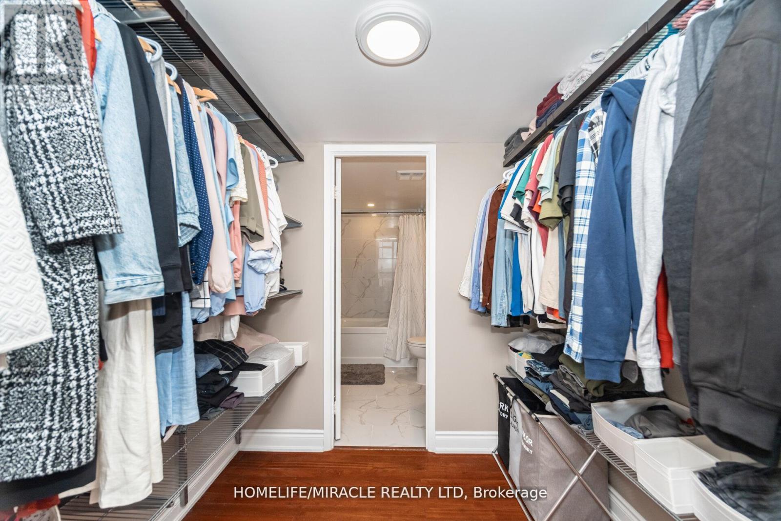 50 Eglinton Ave W, Mississauga, Ontario  L5R 3P5 - Photo 32 - W12494210