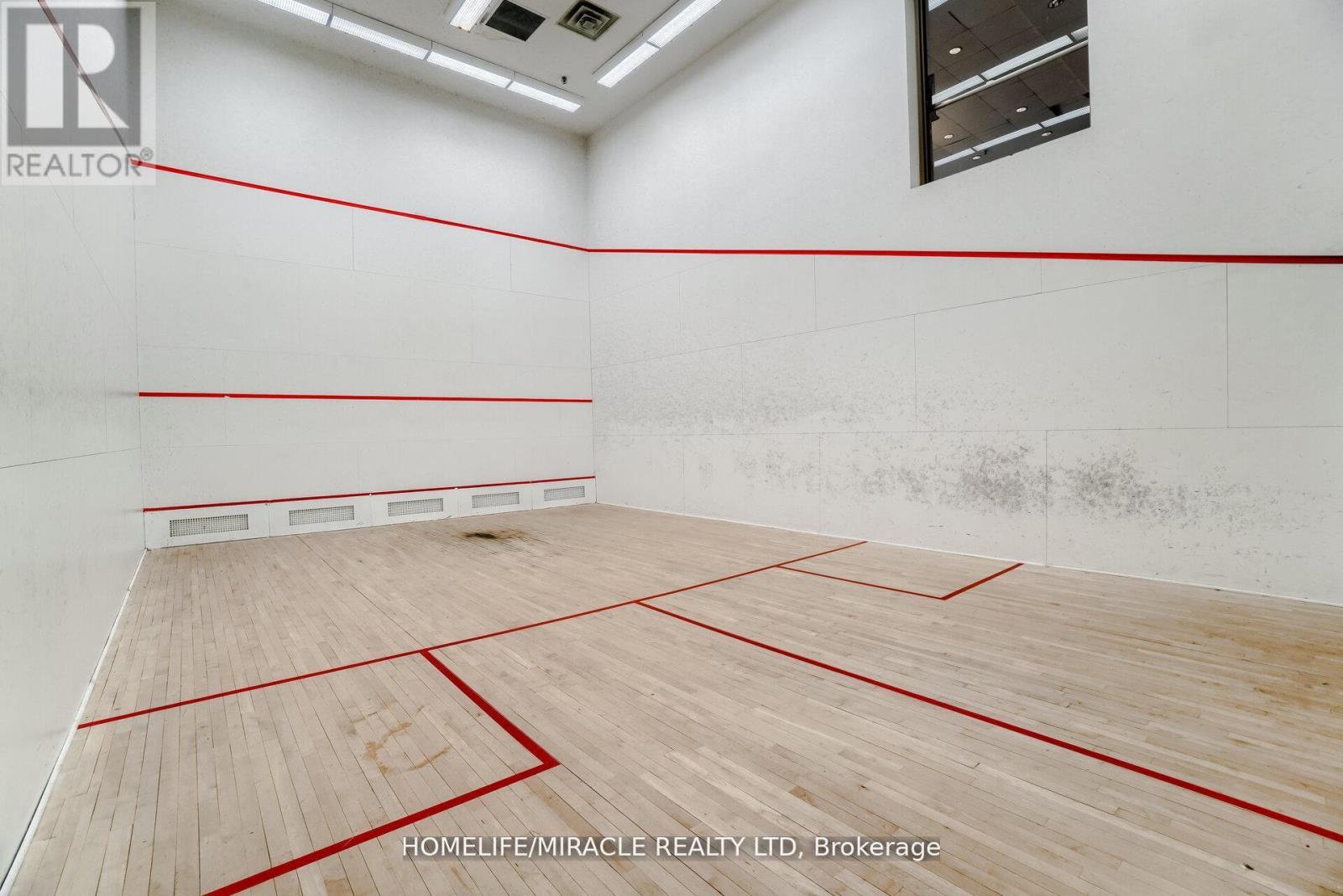 50 Eglinton Ave W, Mississauga, Ontario  L5R 3P5 - Photo 44 - W12494210