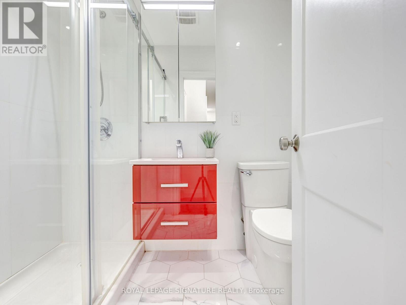 40 Cavell Avenue, Toronto, Ontario  M8V 1P2 - Photo 22 - W12494214