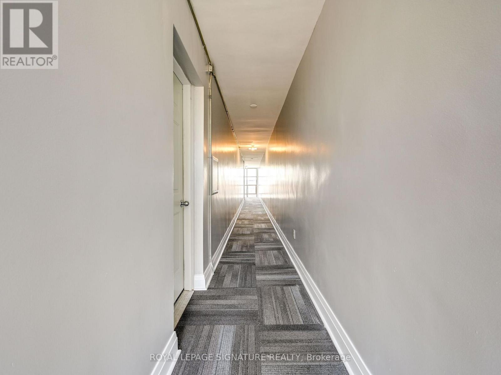 40 Cavell Avenue, Toronto, Ontario  M8V 1P2 - Photo 25 - W12494214