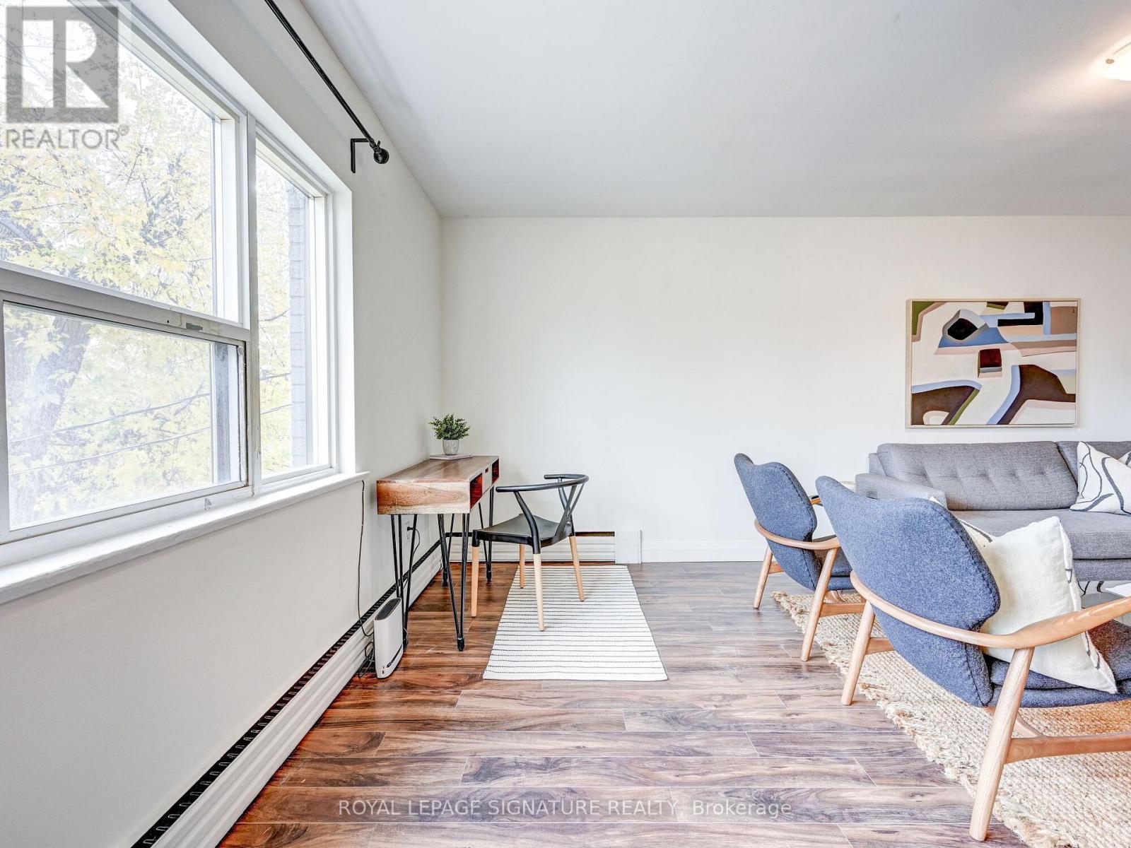 40 Cavell Avenue, Toronto, Ontario  M8V 1P2 - Photo 8 - W12494214