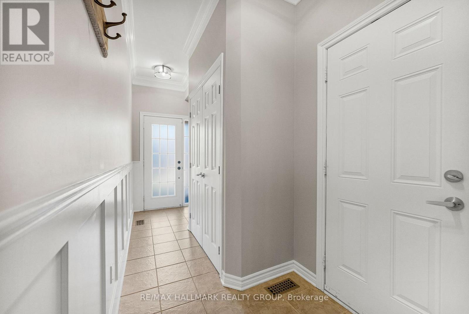 440 Edgeworth Avenue, Ottawa, Ontario  K2B 5L1 - Photo 11 - X12494234