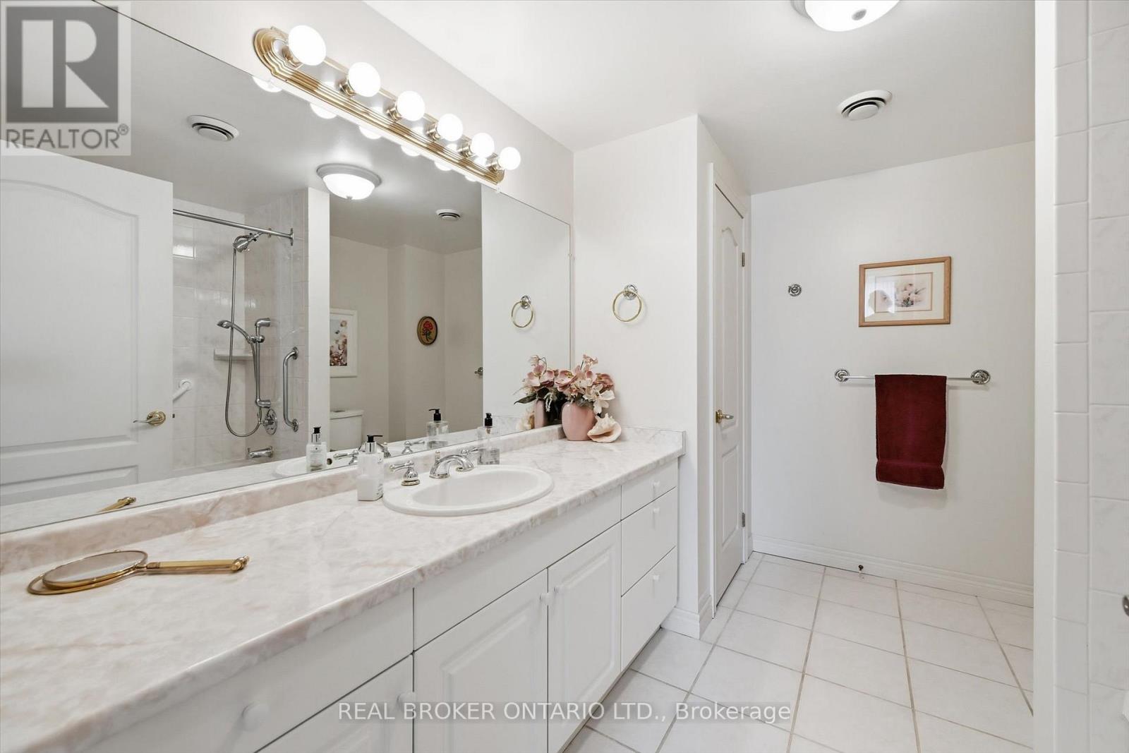 207 - 77 Governors Road, Hamilton, Ontario  L9H 7N8 - Photo 28 - X12494192