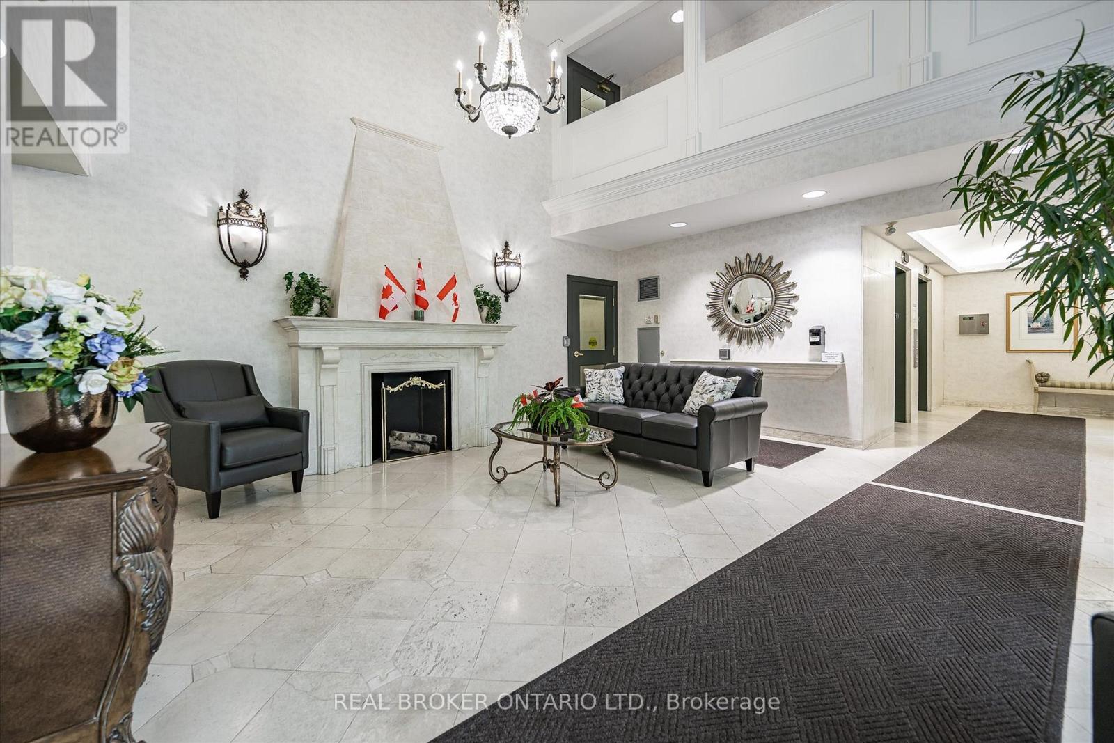 207 - 77 Governors Road, Hamilton, Ontario  L9H 7N8 - Photo 4 - X12494192