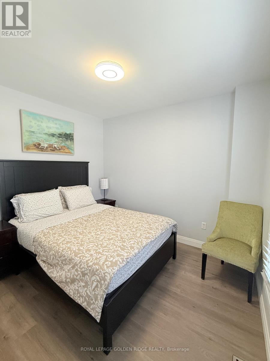 4577 Victoria Avenue, Niagara Falls, Ontario  L2E 4B5 - Photo 5 - X12494204