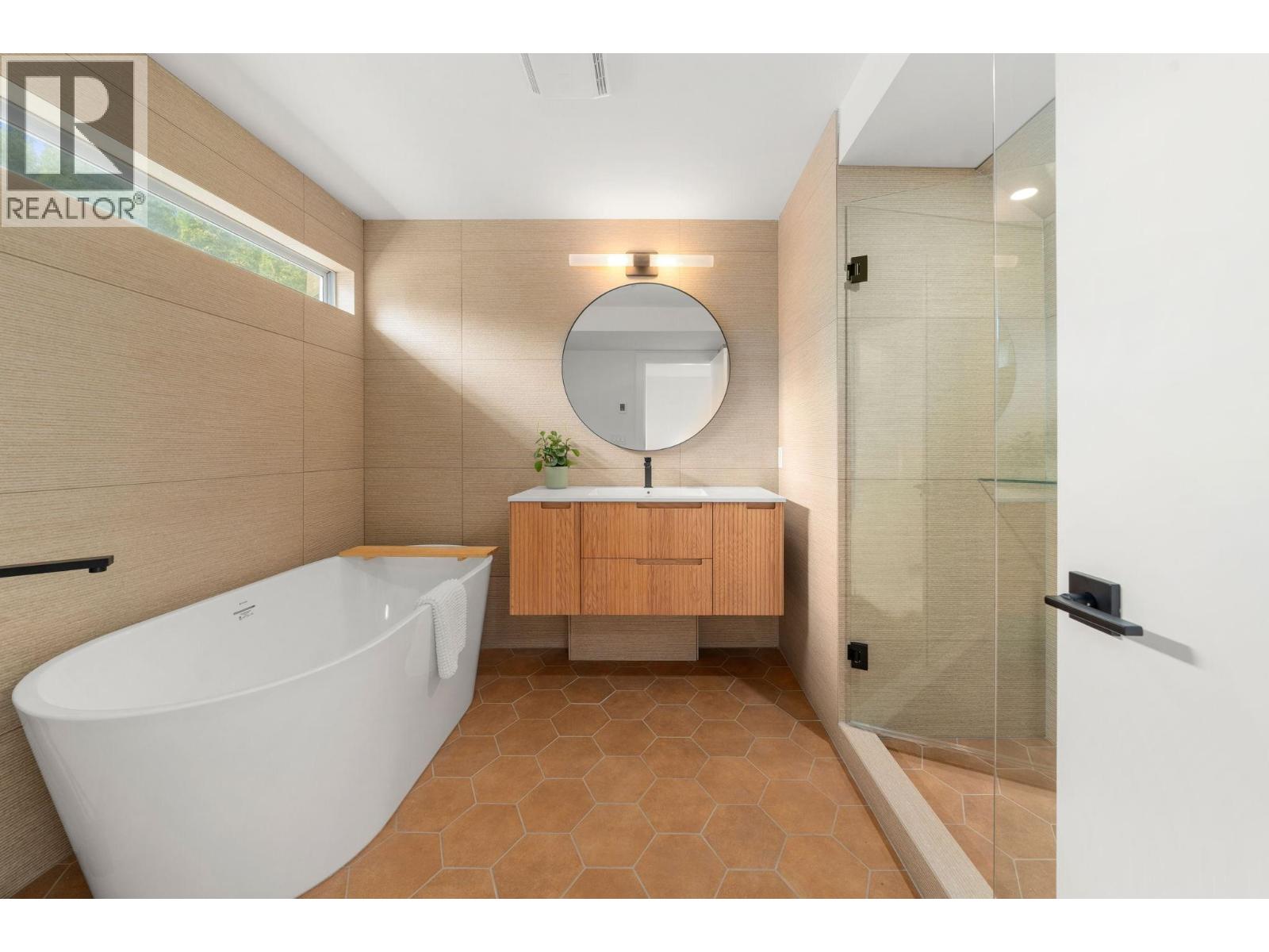 18 901 W 17th Street, North Vancouver, British Columbia  V7P 1V8 - Photo 23 - R3063522