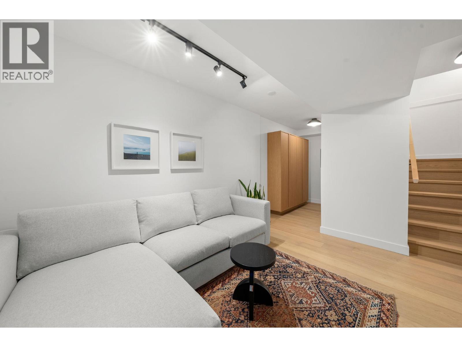 18 901 W 17th Street, North Vancouver, British Columbia  V7P 1V8 - Photo 34 - R3063522