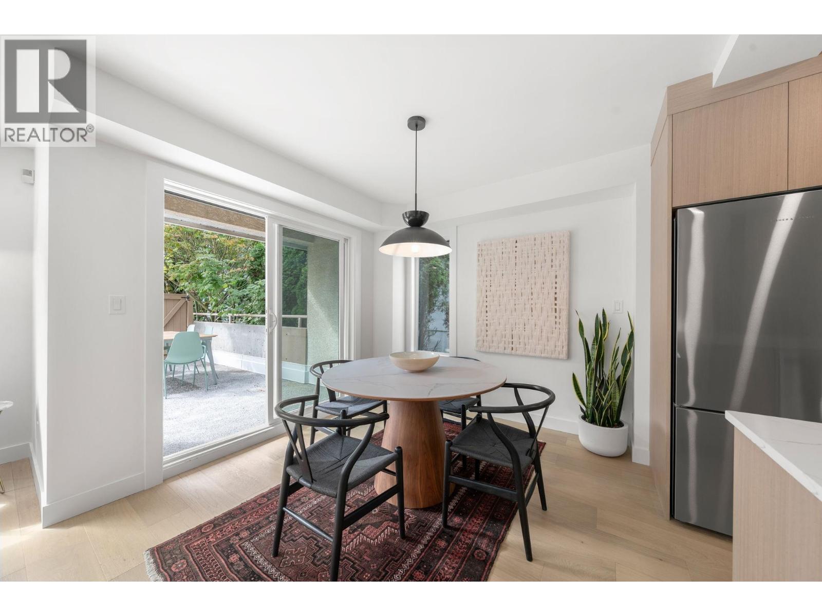 18 901 W 17th Street, North Vancouver, British Columbia  V7P 1V8 - Photo 5 - R3063522