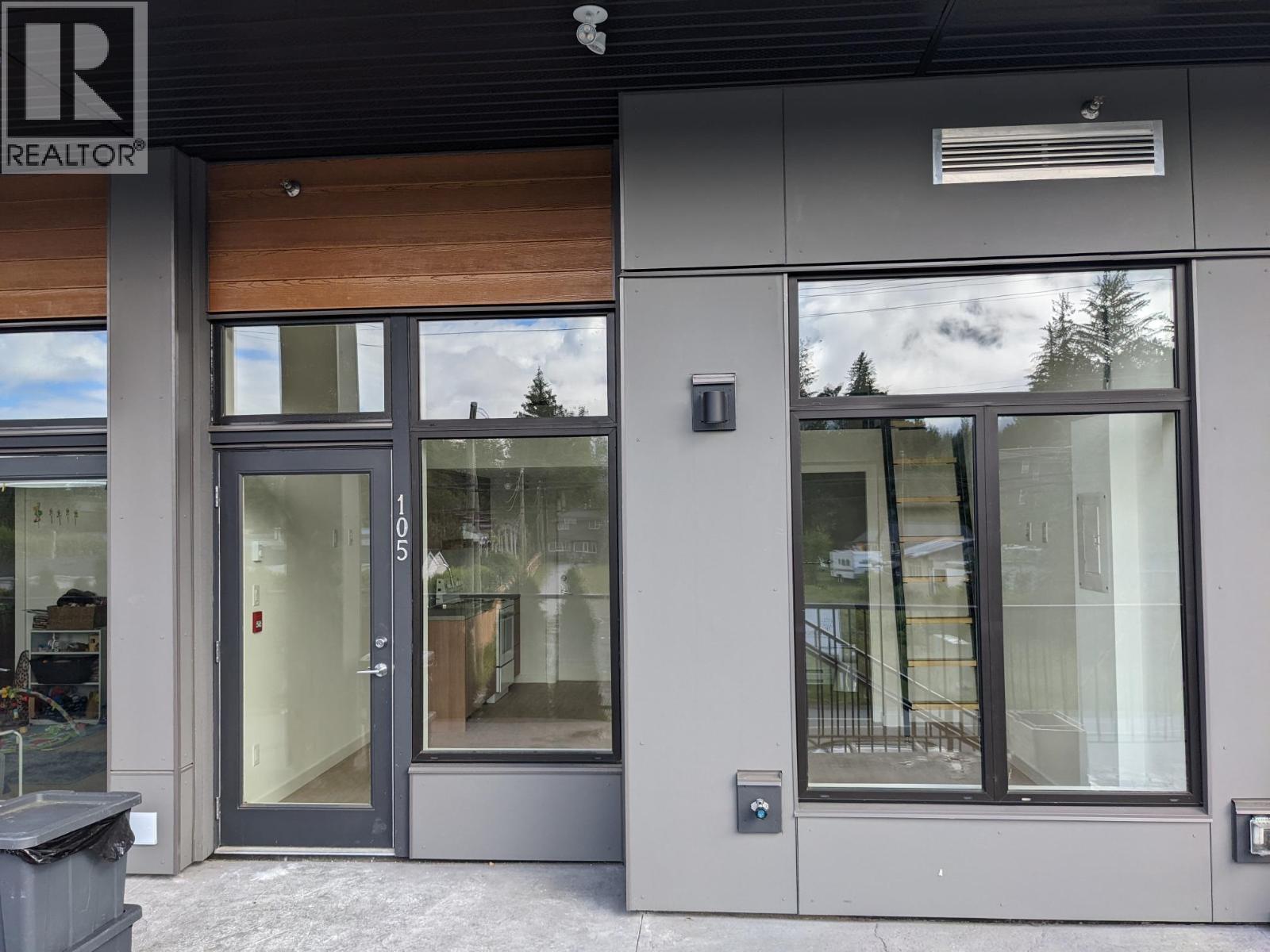 101 39771 Government Road, Squamish, British Columbia  V8B 0G3 - Photo 2 - C8073488