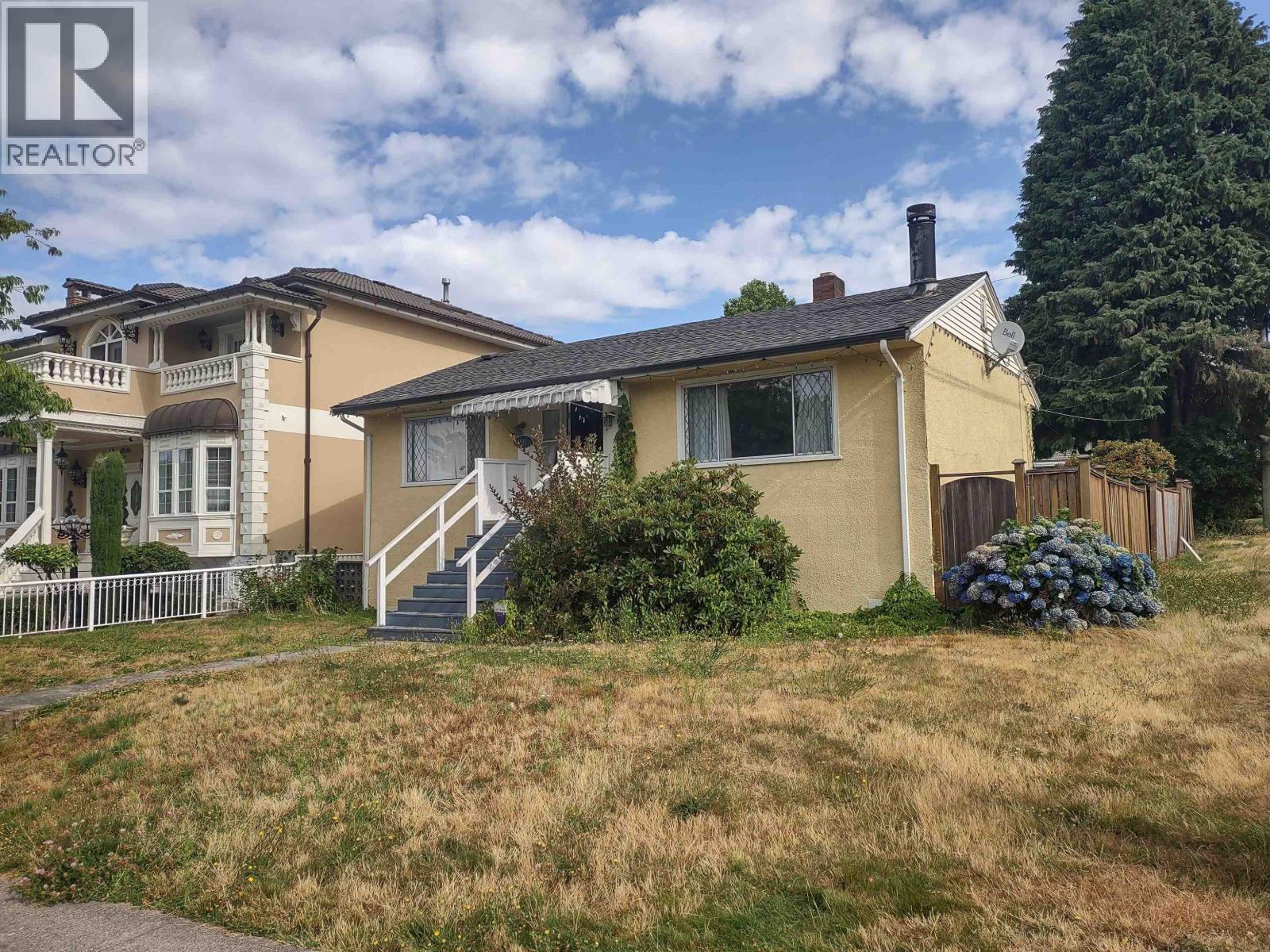 4195 William Street, Burnaby, British Columbia  V5C 3J5 - Photo 2 - R3062401