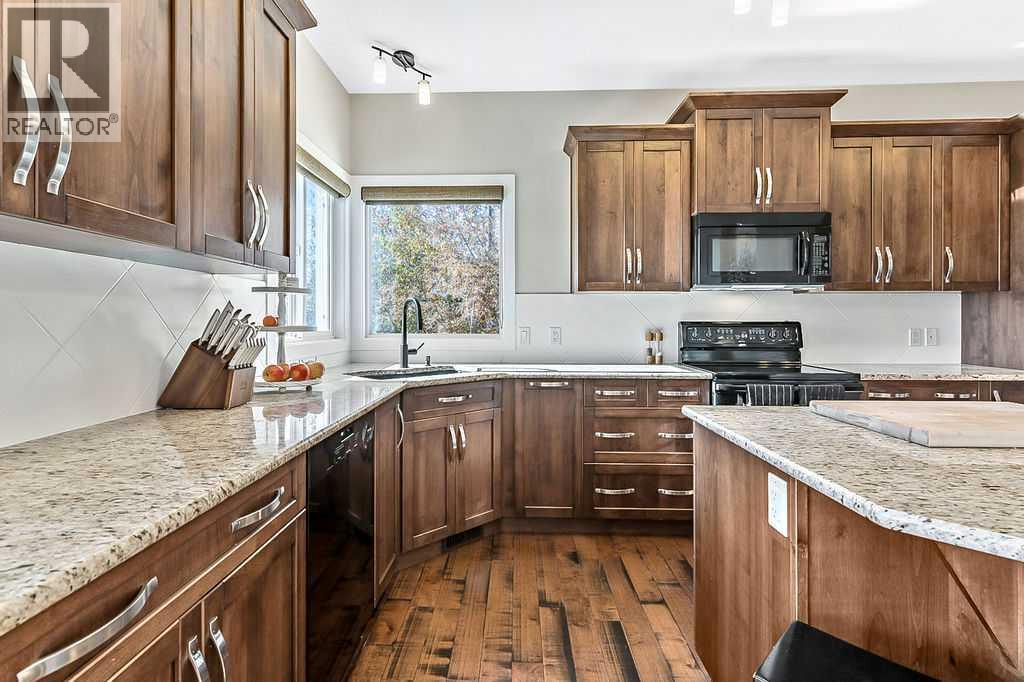 14 Crystal Green Grove, Okotoks, Alberta  T1S 0C8 - Photo 6 - A2266321