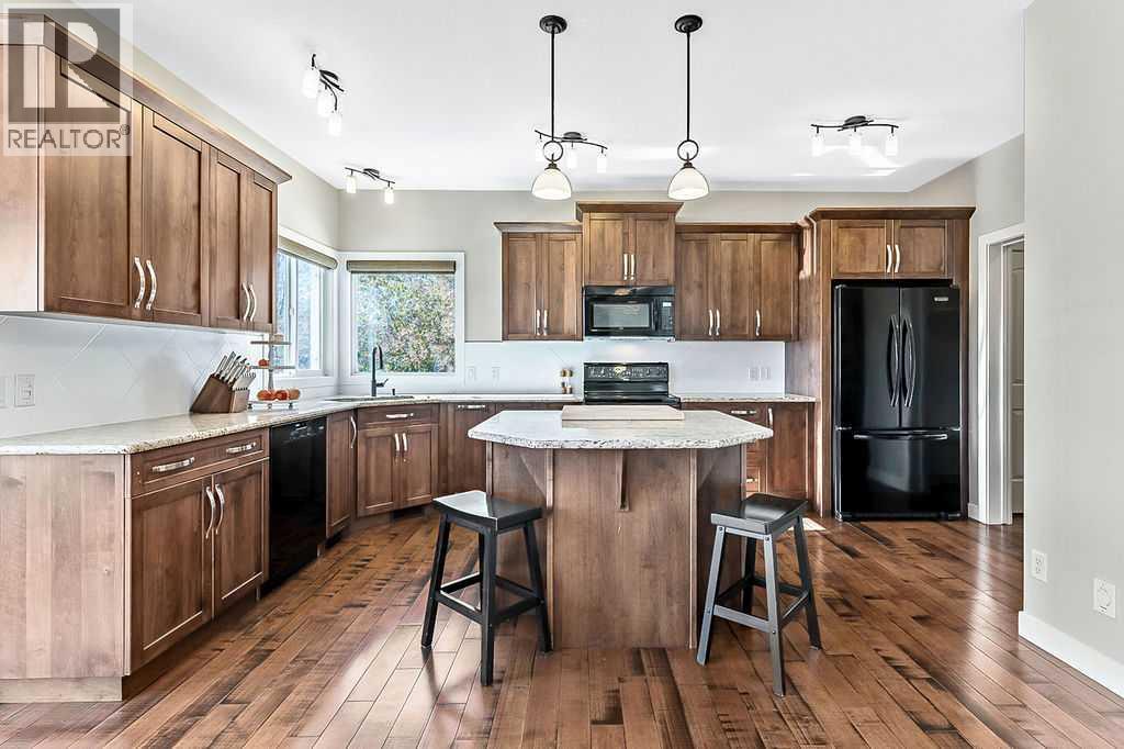 14 Crystal Green Grove, Okotoks, Alberta  T1S 0C8 - Photo 5 - A2266321