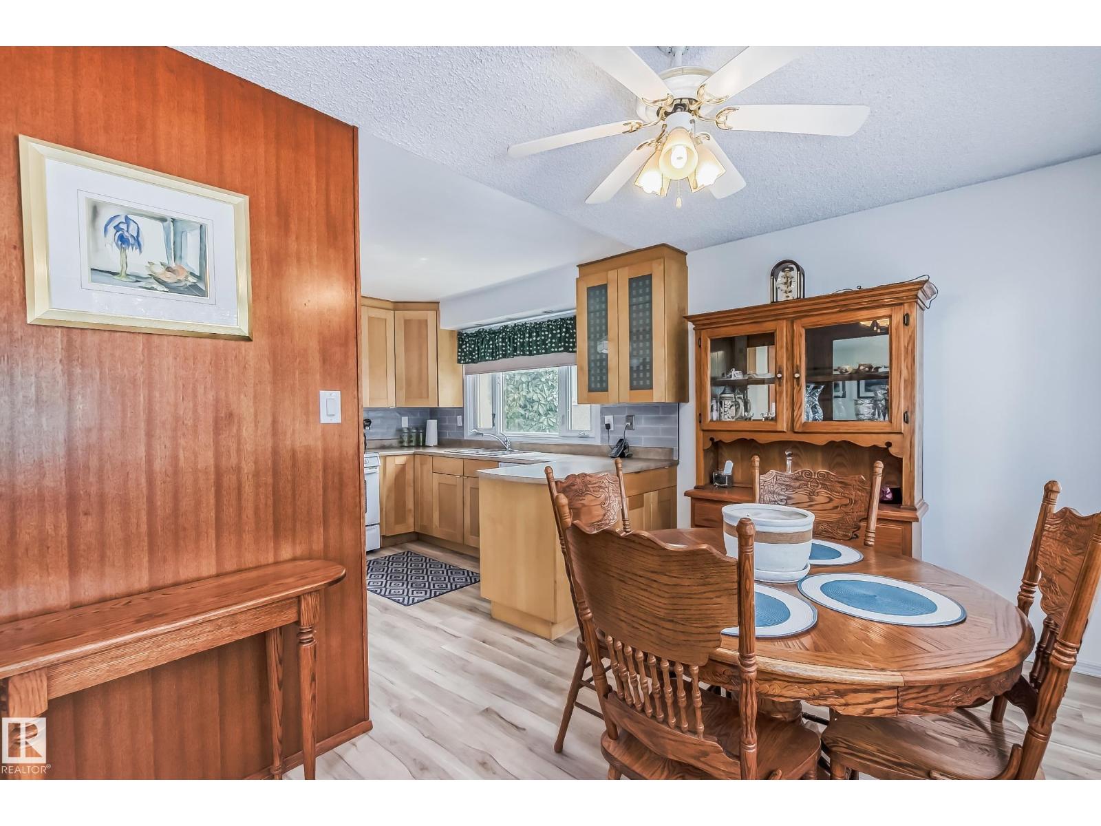 8507 56 St Nw, Edmonton, Alberta  T6B 1H8 - Photo 11 - E4461031