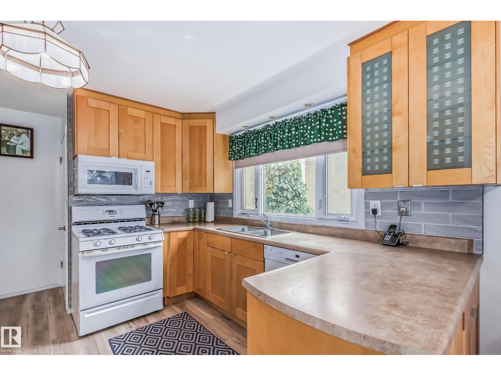 8507 56 St Nw, Edmonton, Alberta  T6B 1H8 - Photo 13 - E4461031