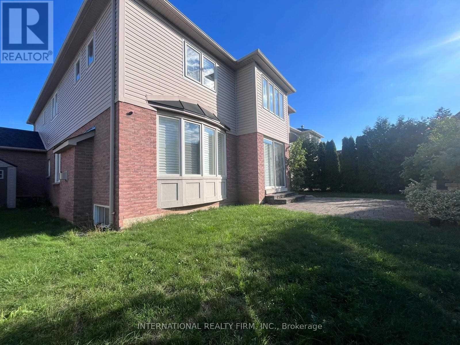 4205 Sarazen Drive, Burlington, Ontario  L7M 5C3 - Photo 18 - W12494230