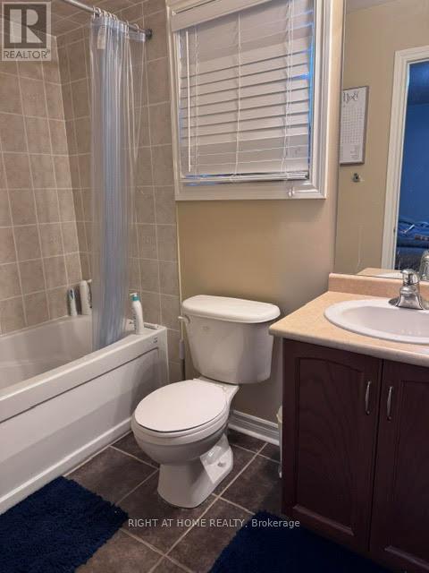 122 Spring Azure Crescent, Oakville, Ontario  L6L 6V8 - Photo 16 - W12494236