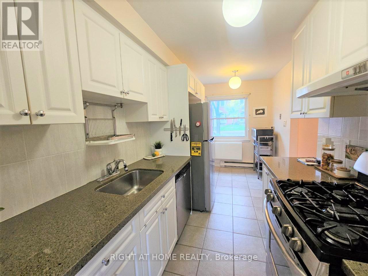 405 - 11 Reith Way, Markham, Ontario  L3T 5C6 - Photo 21 - N12494024