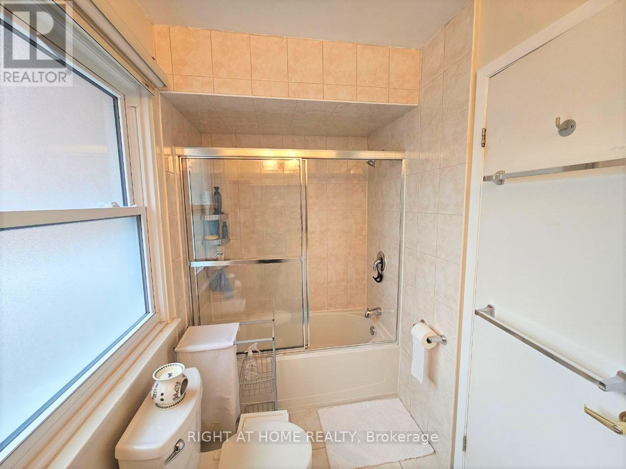 405 - 11 Reith Way, Markham, Ontario  L3T 5C6 - Photo 35 - N12494024