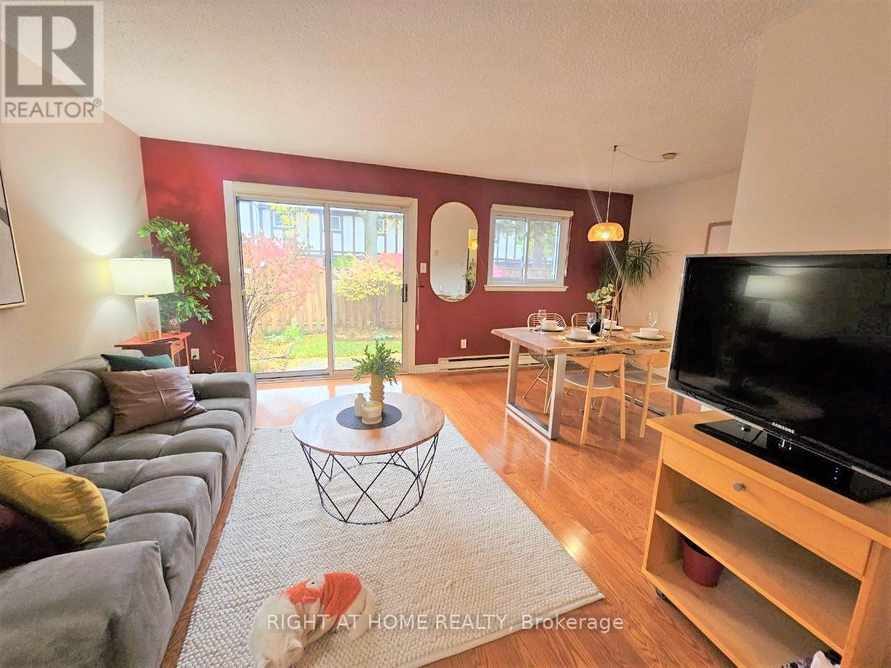 405 - 11 Reith Way, Markham, Ontario  L3T 5C6 - Photo 6 - N12494024