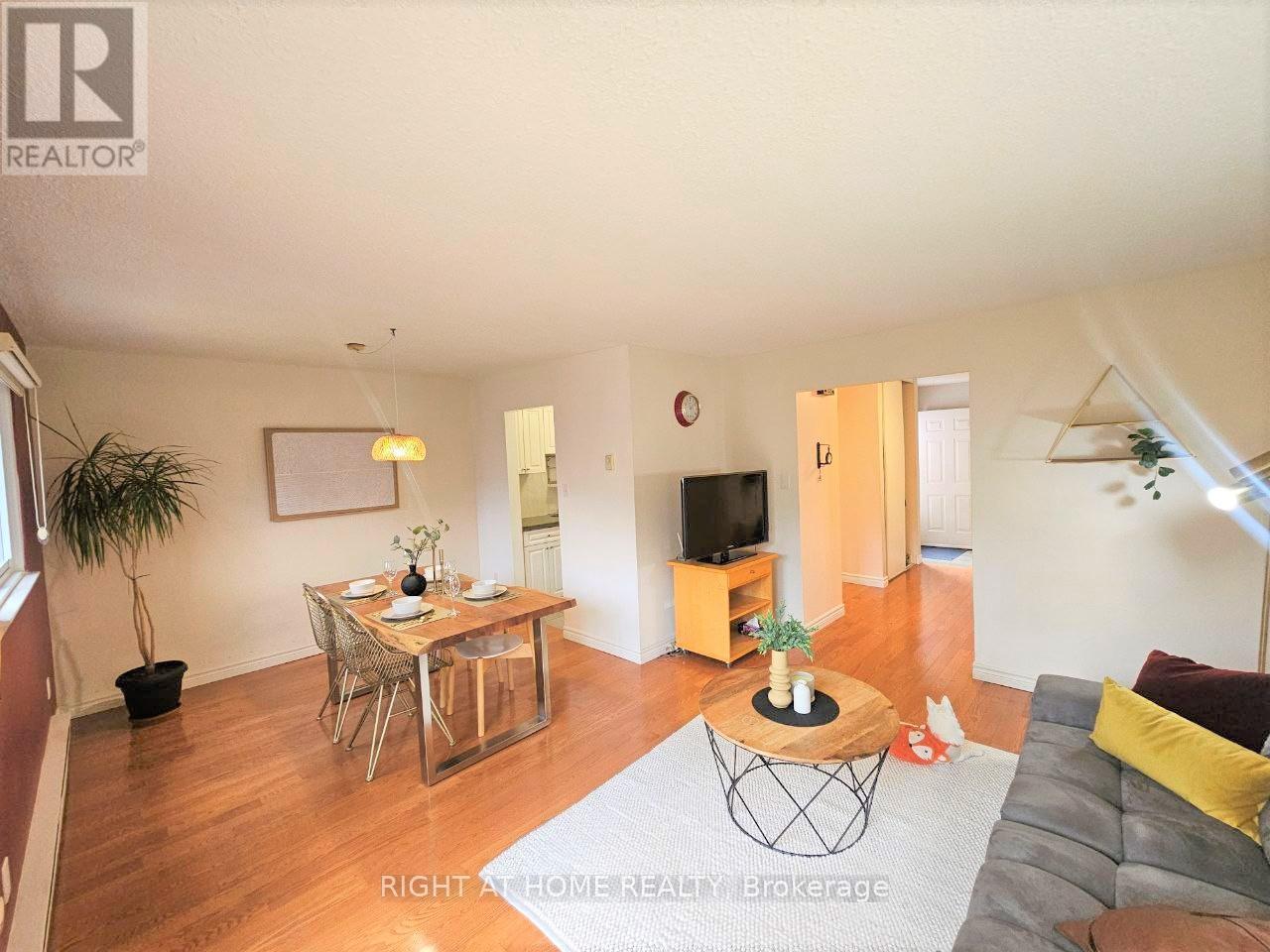 405 - 11 Reith Way, Markham, Ontario  L3T 5C6 - Photo 8 - N12494024