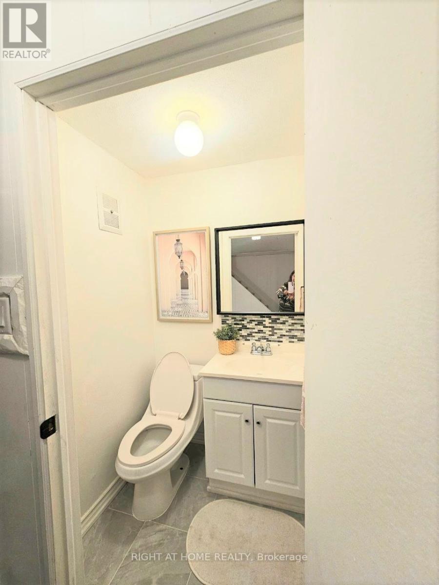 405 - 11 Reith Way, Markham, Ontario  L3T 5C6 - Photo 42 - N12494024