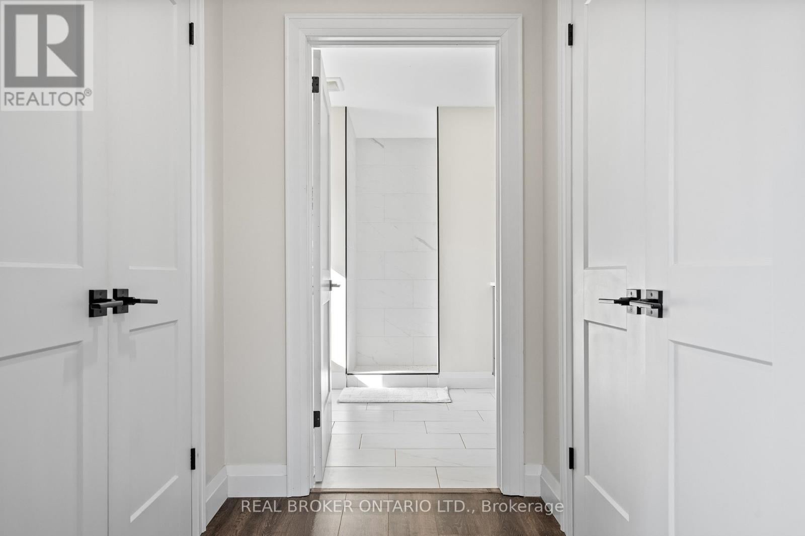 92 Ivy Crescent, Thorold, Ontario  L2V 0J9 - Photo 35 - X12494254