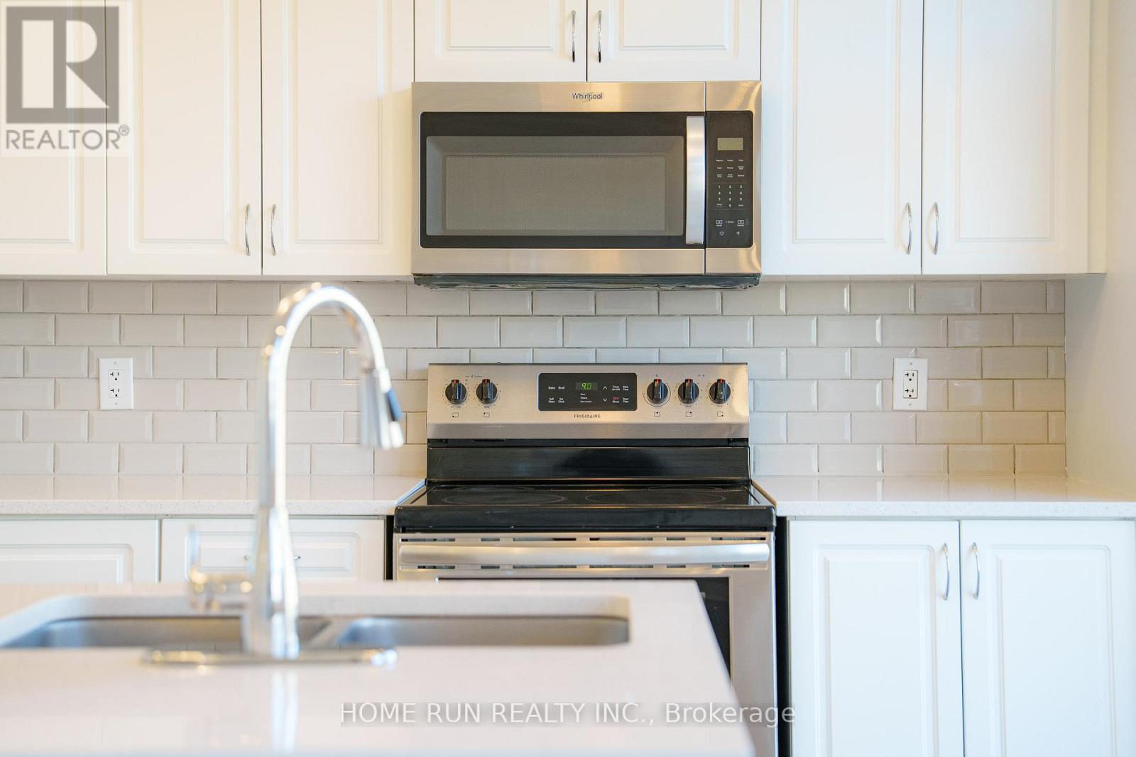 587 Lilith Street, Ottawa, Ontario  K2J 6Z5 - Photo 11 - X12494148