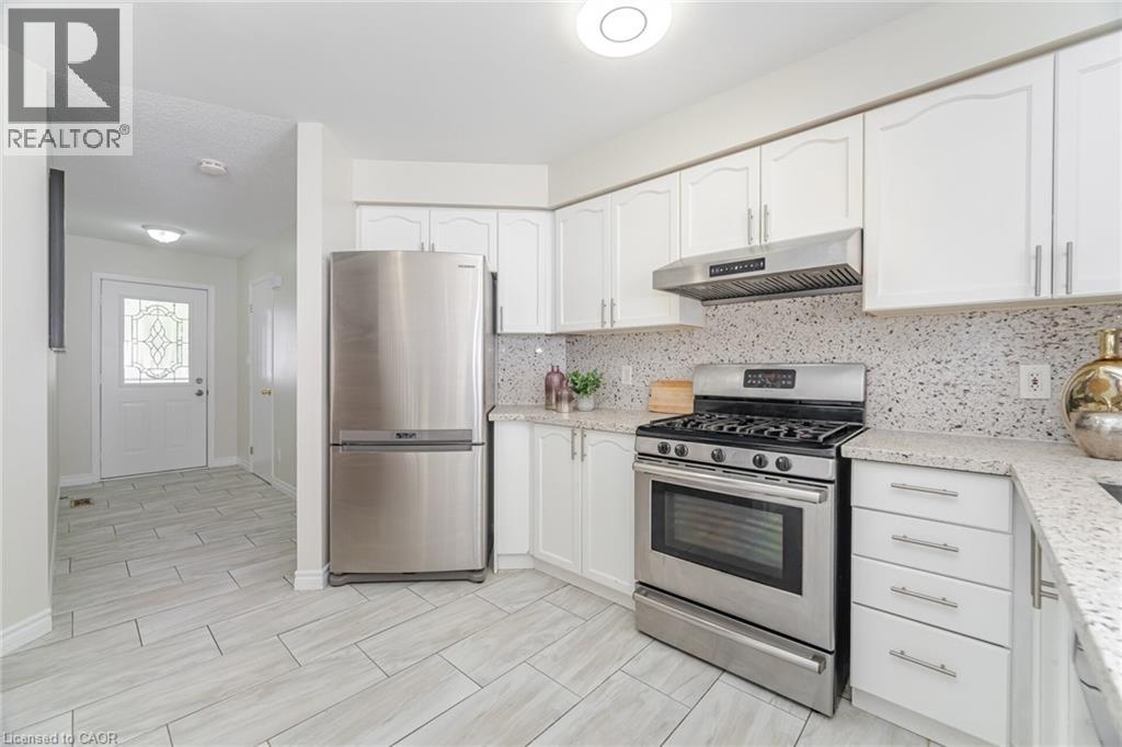 525 Chablis Drive, Waterloo, Ontario  N2T 2Y1 - Photo 11 - 40784608