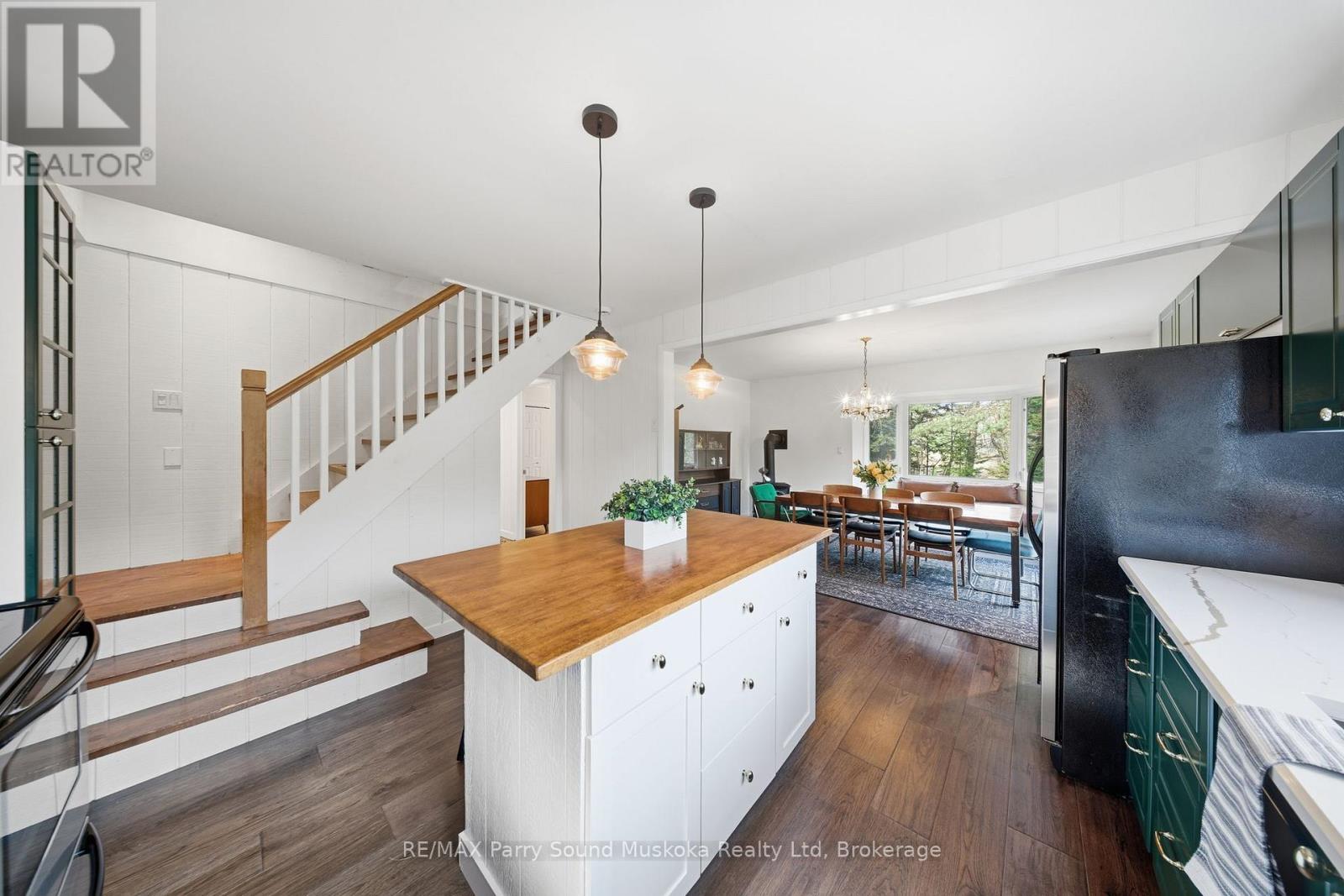 39 Groeger Road, Huntsville, Ontario  P1H 2J4 - Photo 10 - X12494270