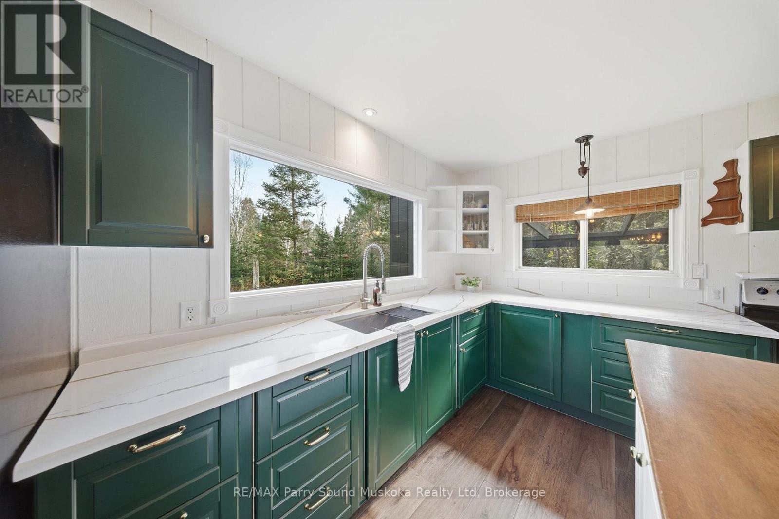 39 Groeger Road, Huntsville, Ontario  P1H 2J4 - Photo 13 - X12494270