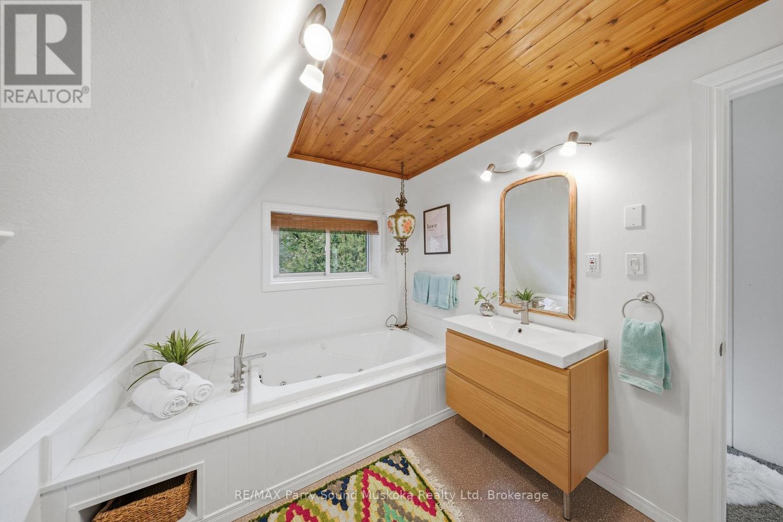 39 Groeger Road, Huntsville, Ontario  P1H 2J4 - Photo 29 - X12494270