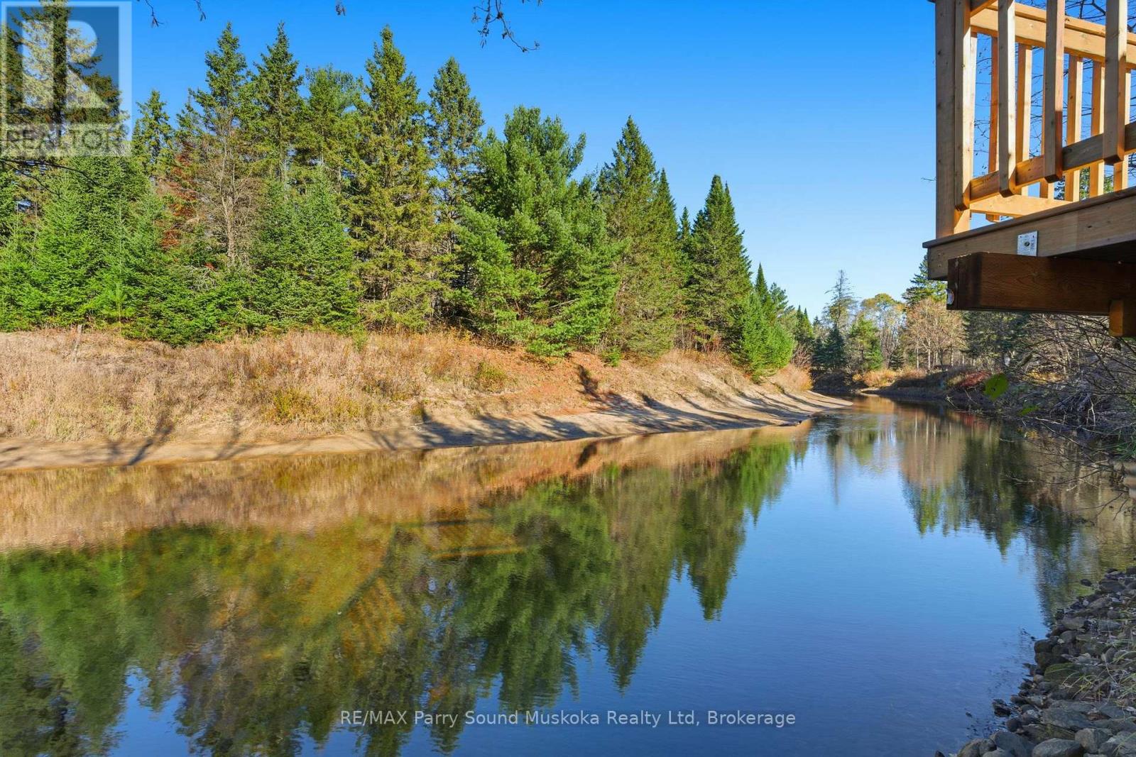 39 Groeger Road, Huntsville, Ontario  P1H 2J4 - Photo 5 - X12494270