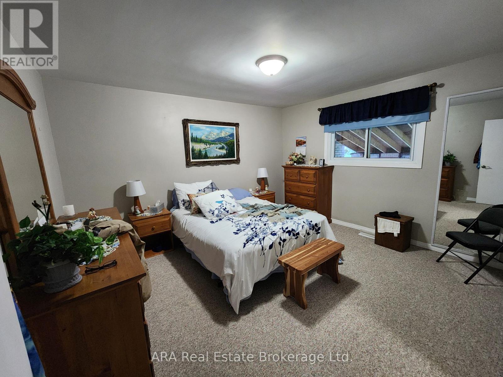 47 Burton Street, Meaford, Ontario  N4L 1C9 - Photo 11 - X12494280