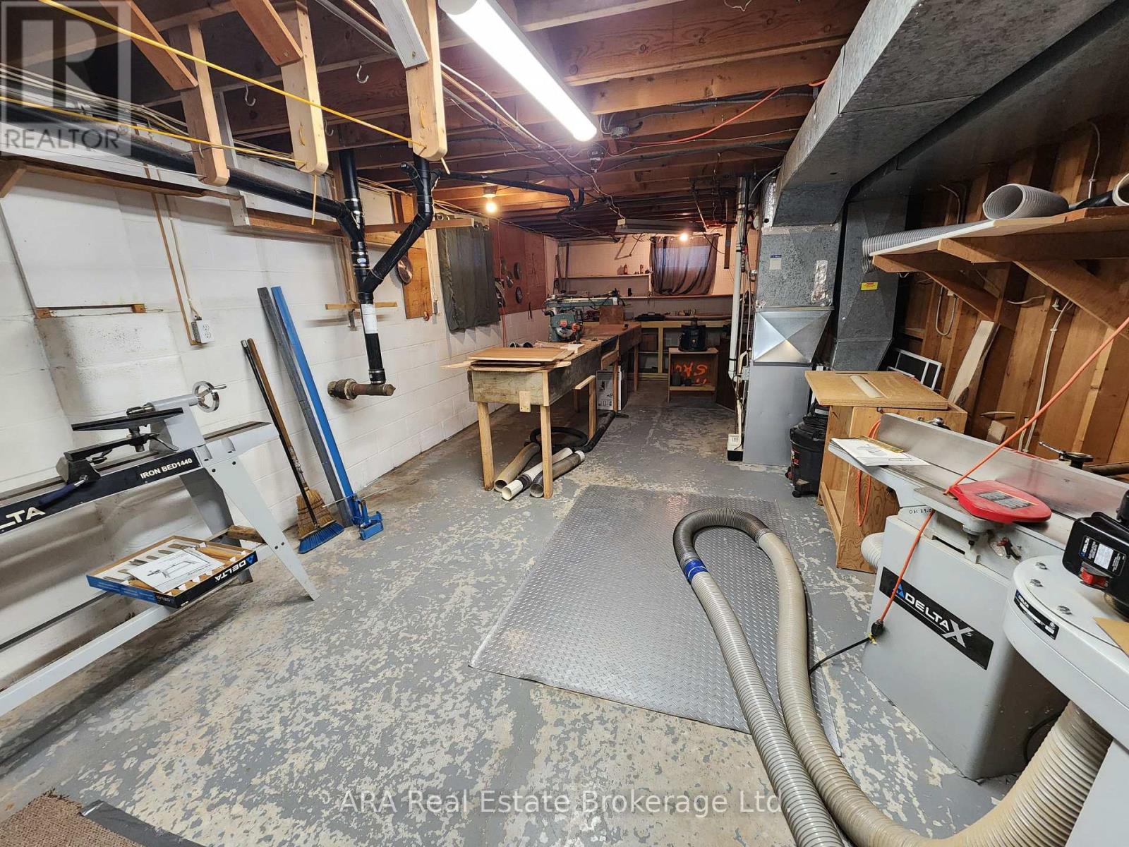 47 Burton Street, Meaford, Ontario  N4L 1C9 - Photo 17 - X12494280