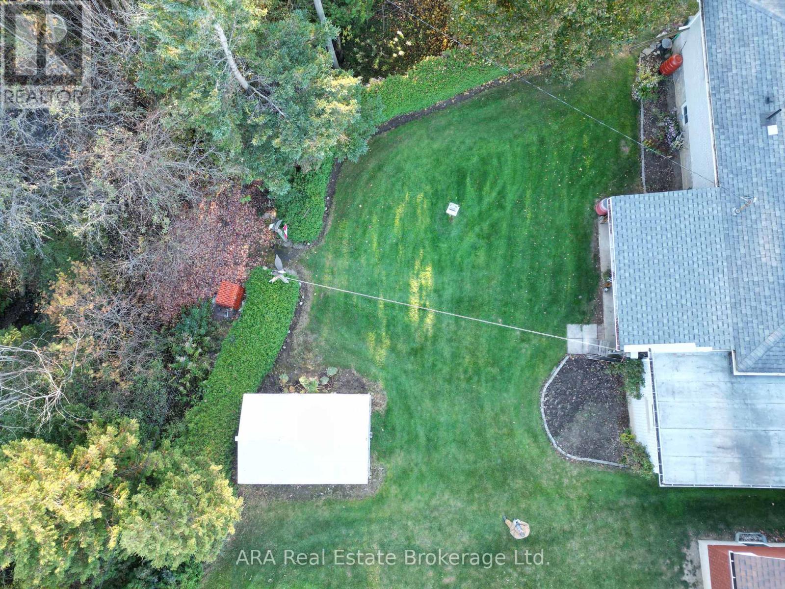 47 Burton Street, Meaford, Ontario  N4L 1C9 - Photo 4 - X12494280