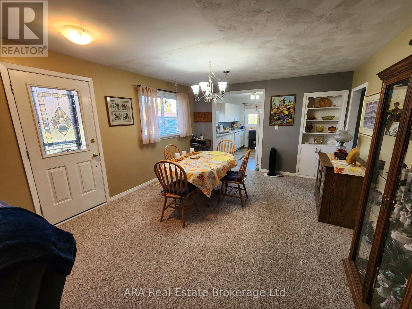 47 Burton Street, Meaford, Ontario  N4L 1C9 - Photo 9 - X12494280