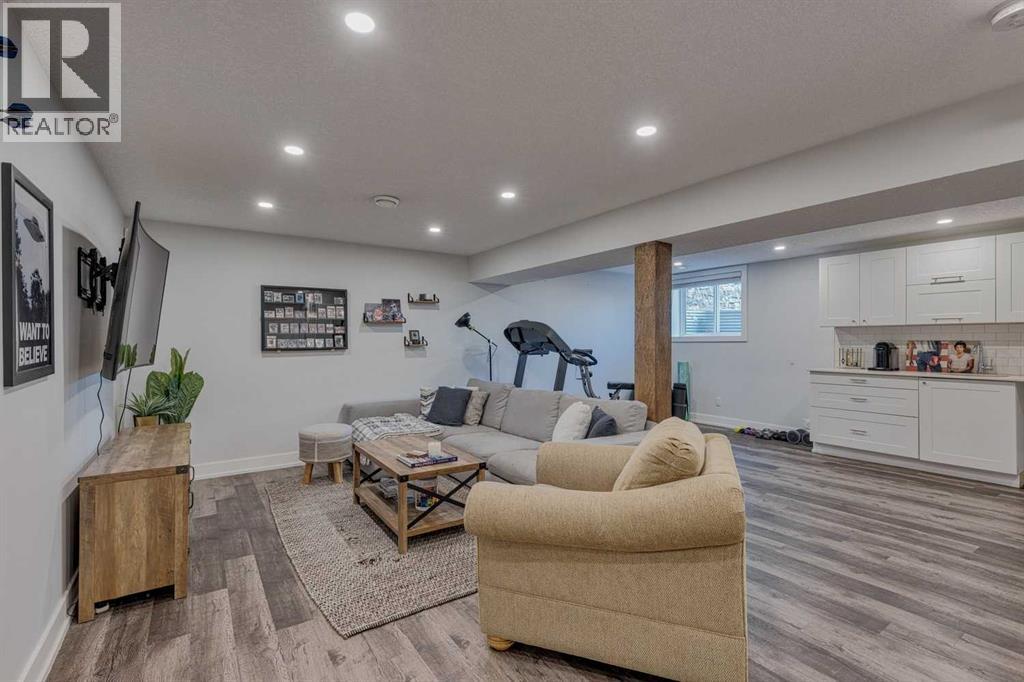 708 Sherman Avenue Sw, Calgary, Alberta  T2W 0N2 - Photo 23 - A2264492