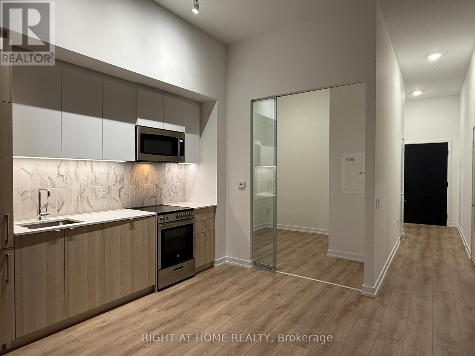 214 - 500 Dupont Street, Toronto, Ontario  M6G 0B8 - Photo 4 - C12494250