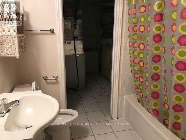 Lower - 33 Pheasant Valley Court, Markham, Ontario  L3T 2H2 - Photo 7 - N12494256